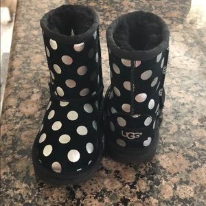 New Without Tags Toddler Uggs size 7